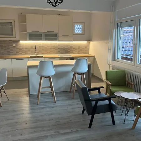 Apartaman 1 *