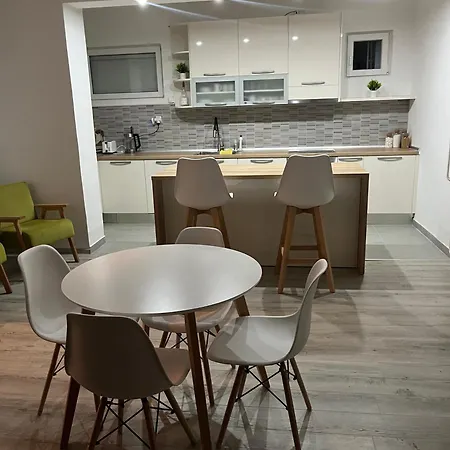 Apartaman 1 Daire *
